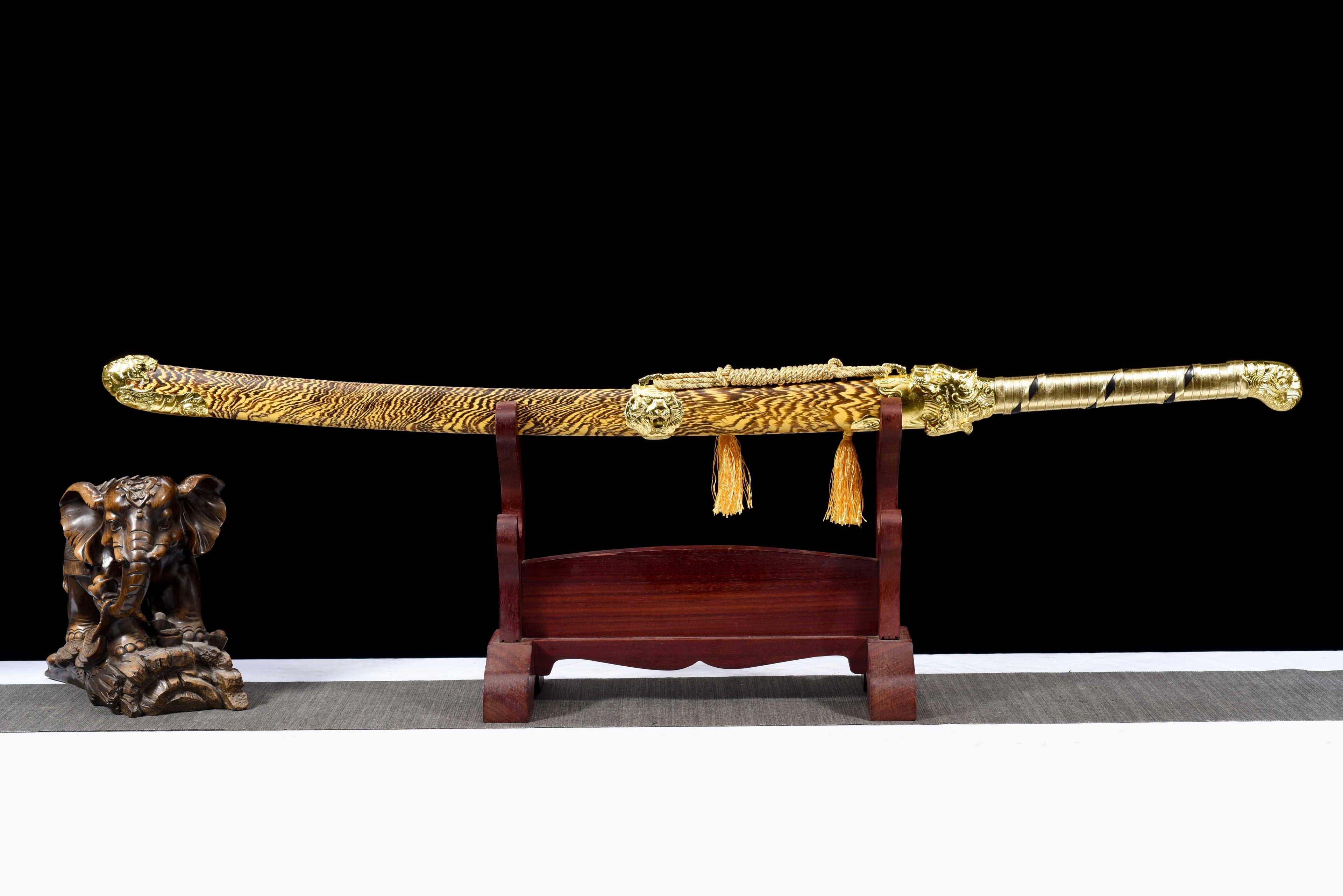 绣春刀"Tiger's Roar" Xiu Chun Dao - Ming Dynasty Chinese Sword, High Manganese Steel Modern Forged Blade, Alloy Fittings & Lacquered Wood Scabbard | Full-Tang Functional Collectible