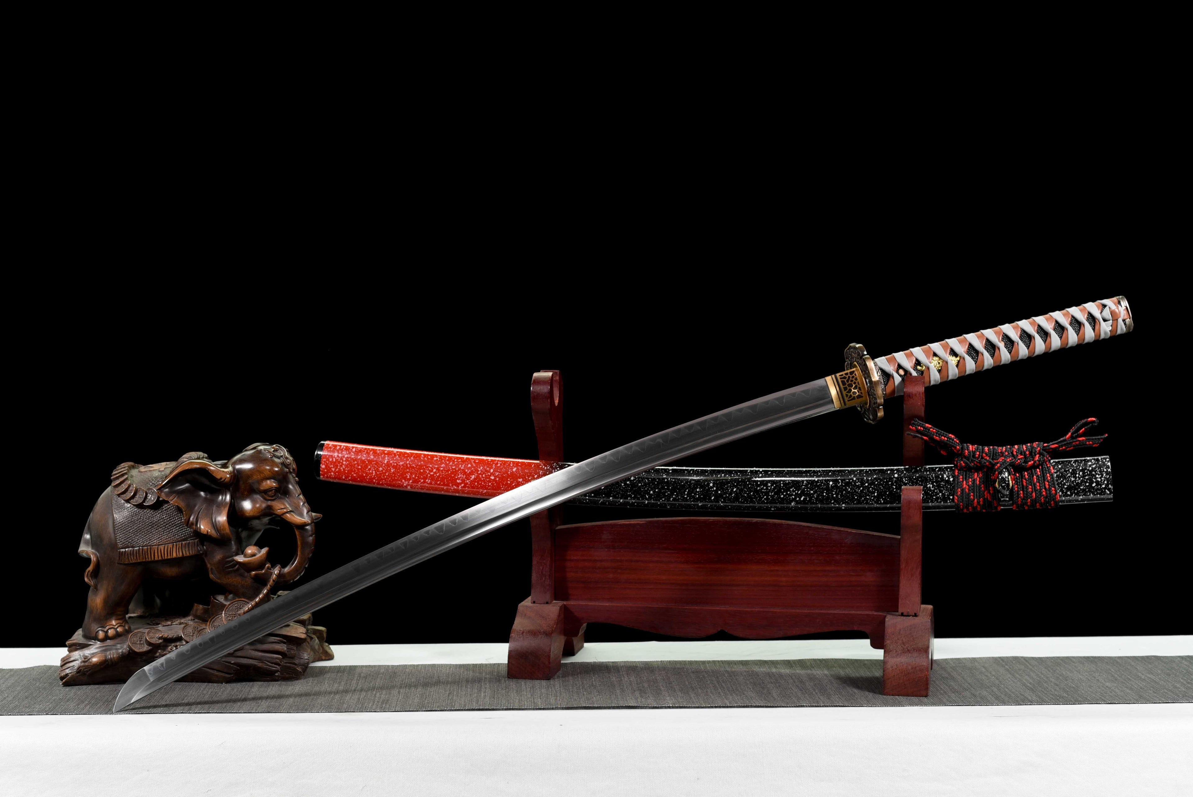 鎌蒼"Kurasama" Katana - T10 Clay Tempered Blade with Blood Groove & Hand-Polished Hamon, Alloy Tsuba, Lacquered Wood Saya | Full-Tang ﻿