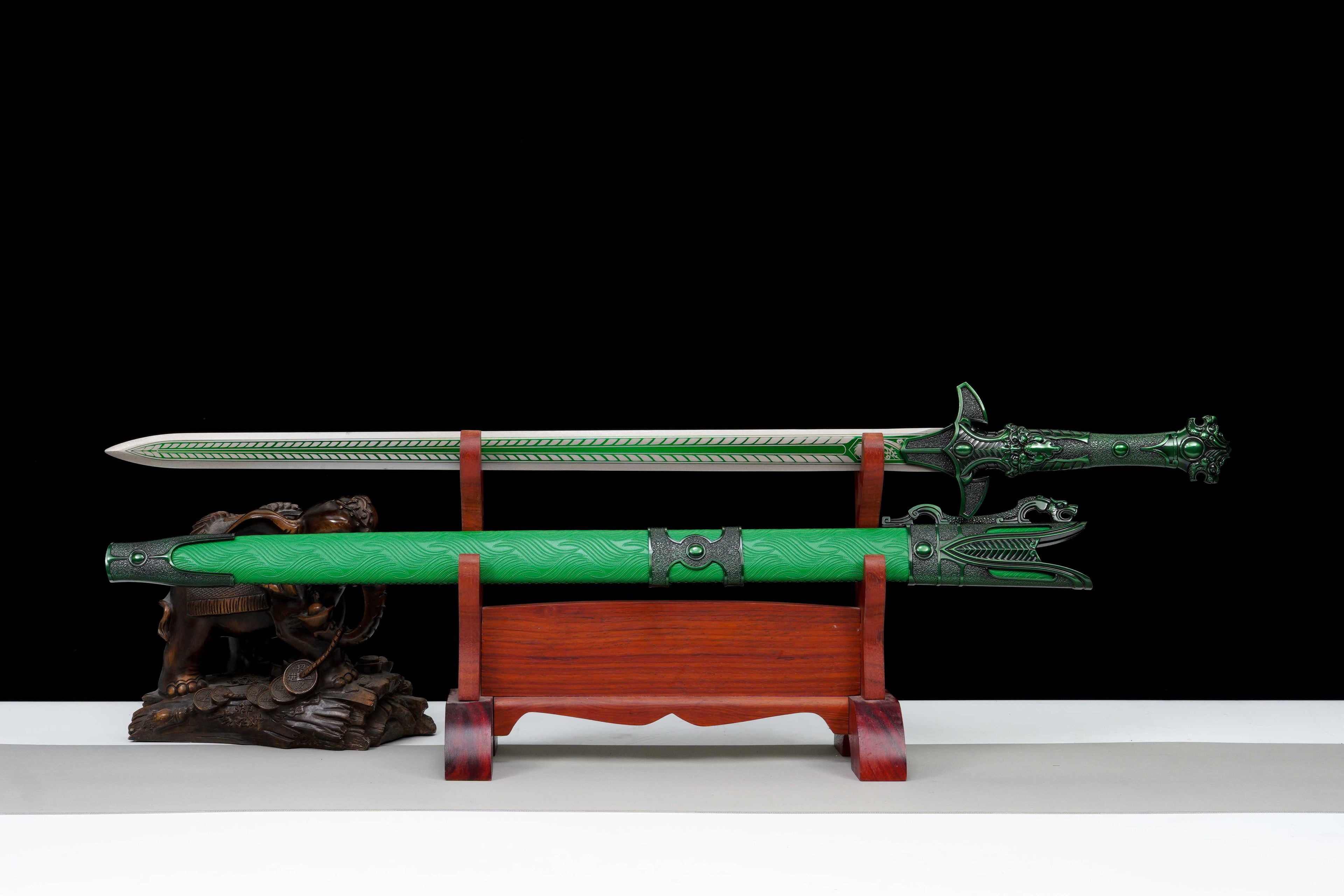 "Ursa Major" Tianji Chinese Straight Sword - Sharpened High Manganese Steel Blade, Full-Tang, Alloy Fittings & Leather-Wrapped Scabbard