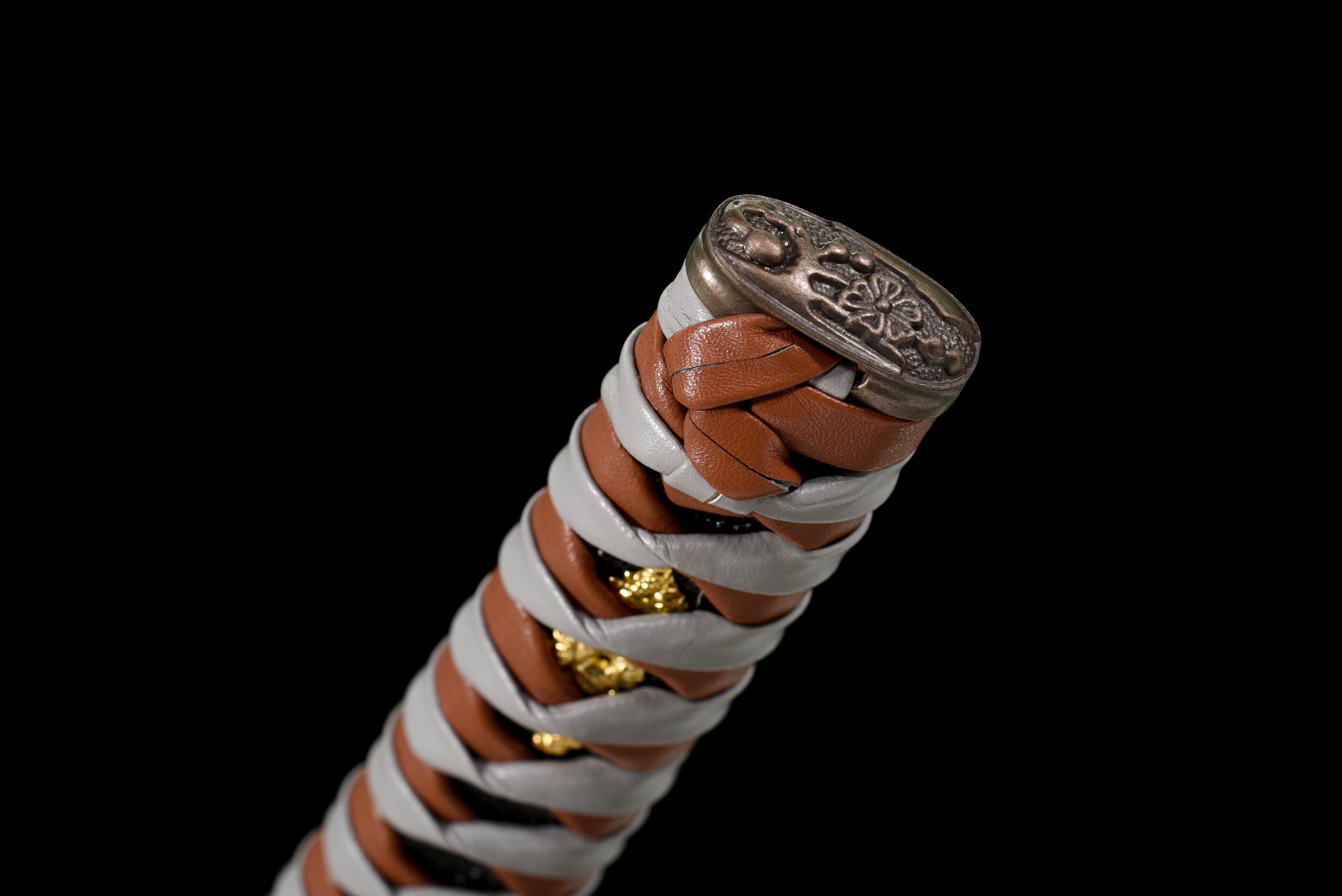 鎌蒼"Kurasama" Katana - T10 Clay Tempered Blade with Blood Groove & Hand-Polished Hamon, Alloy Tsuba, Lacquered Wood Saya | Full-Tang ﻿