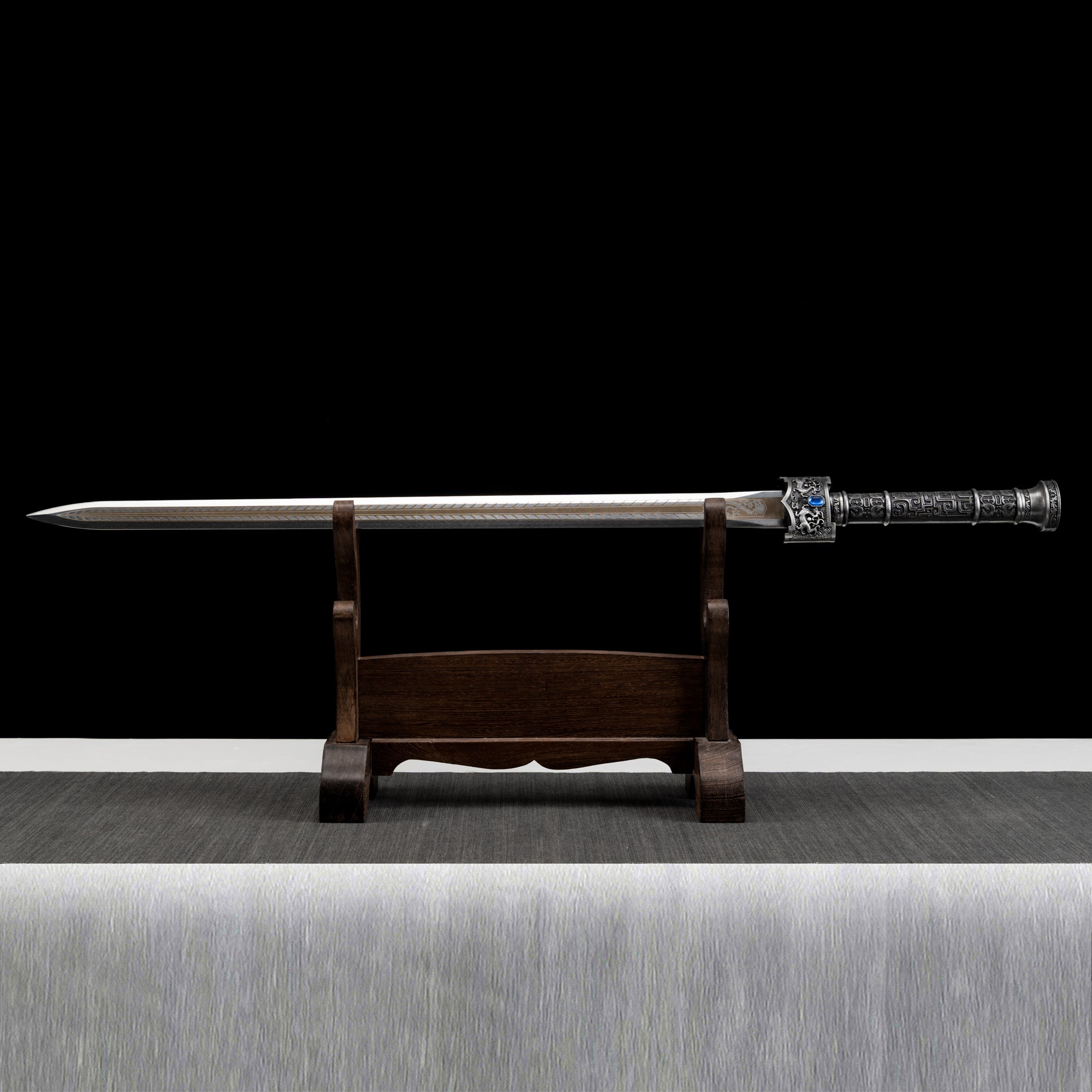 King of Yue Sword Replica - Hexagonal High Manganese Steel Blade, Full-Tang Construction, Alloy Fittings & Leather-Wrapped Scabbard