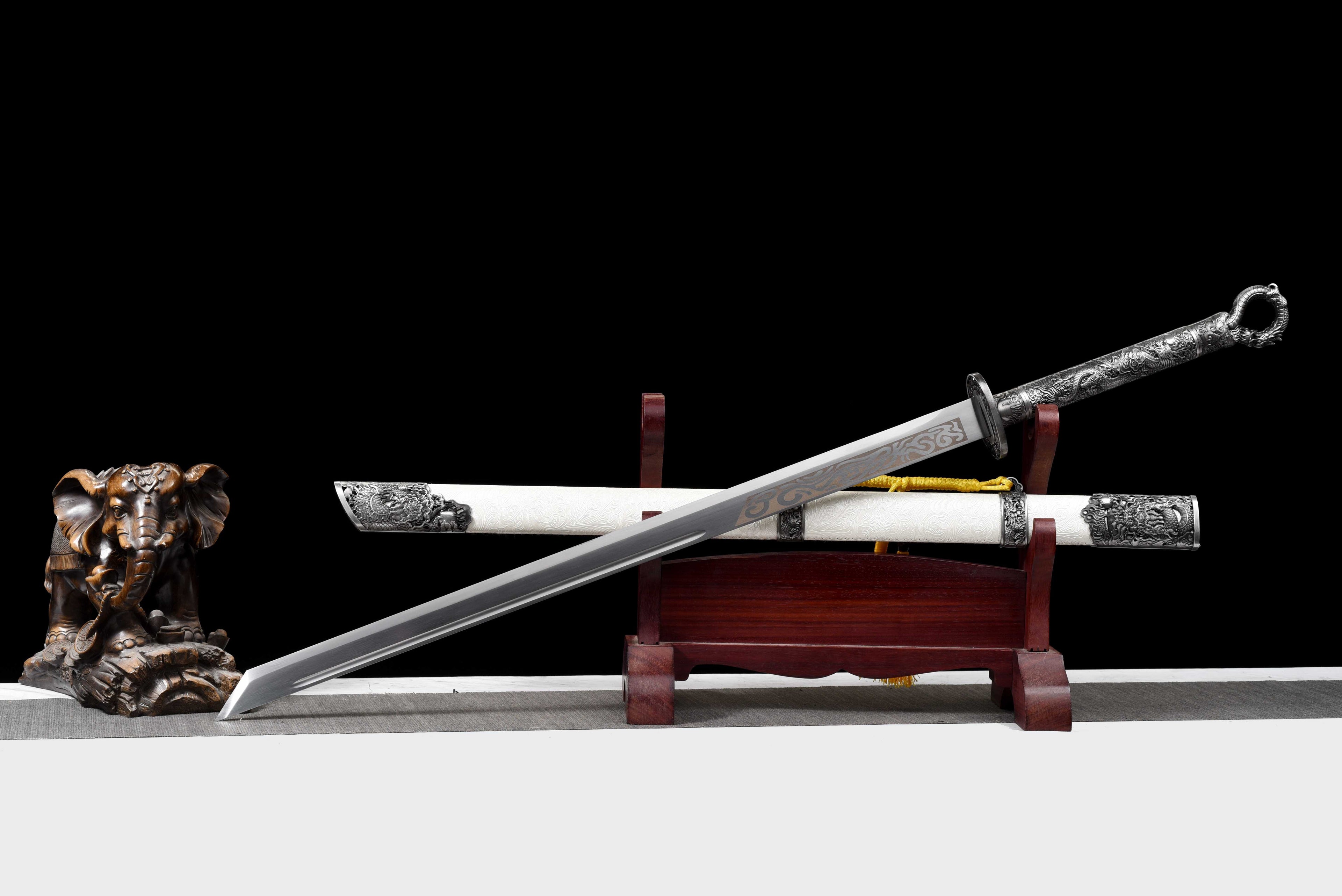 Jinyiwei embroidered spring knife - reproduces the fierceness and elegance of the Ming Dynasty secret service-The emperor's bodyguard is wearing a knife