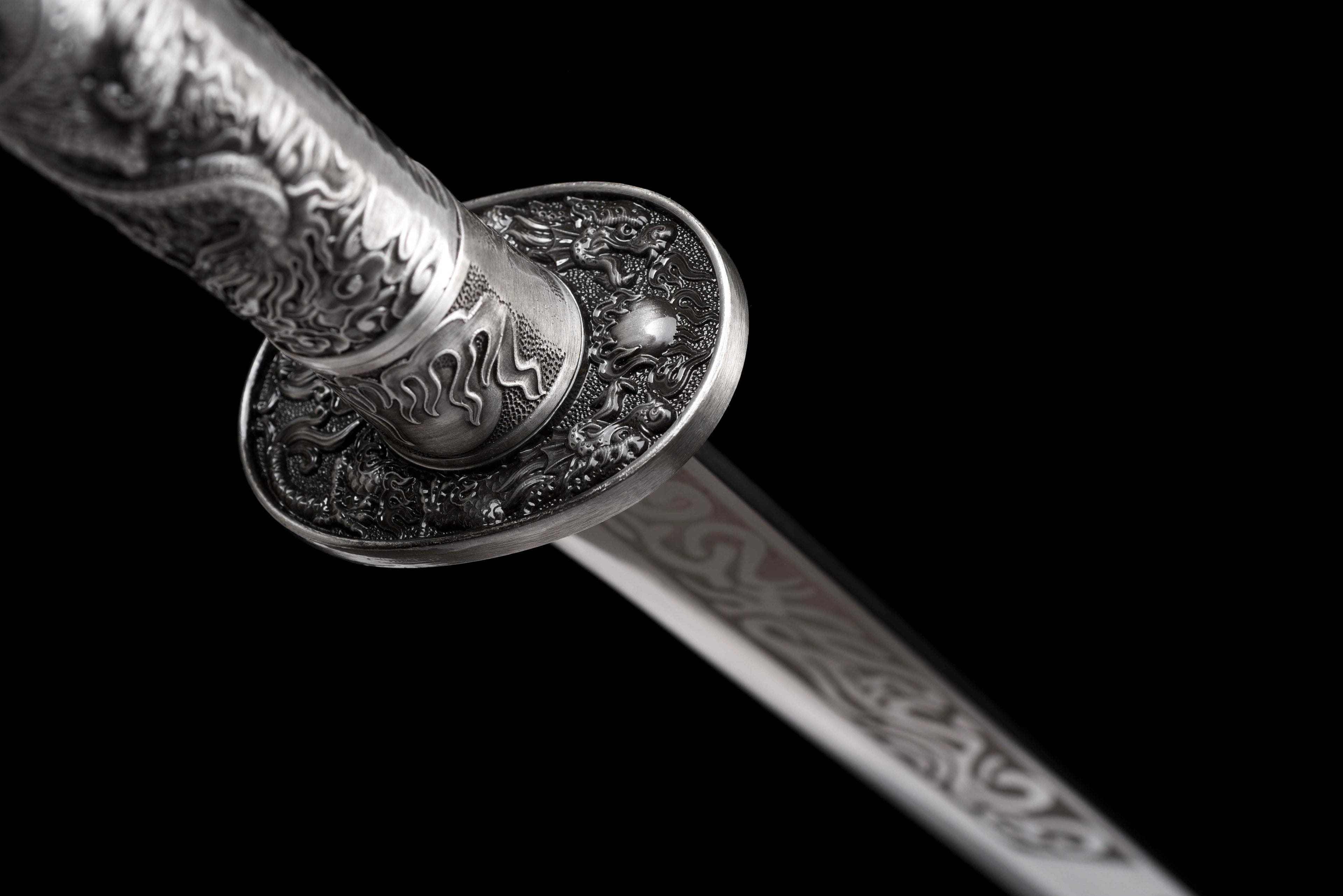 Jinyiwei embroidered spring knife - reproduces the fierceness and elegance of the Ming Dynasty secret service-The emperor's bodyguard is wearing a knife