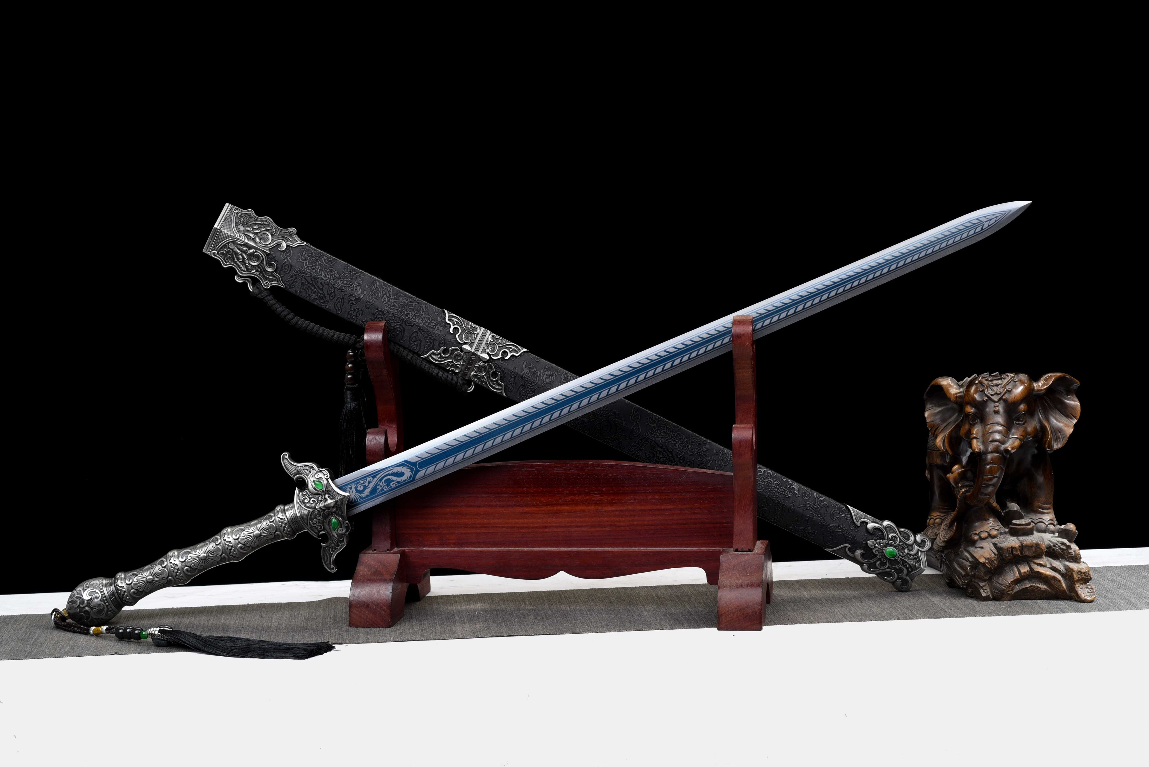 Yitian Sword Sword of Destiny